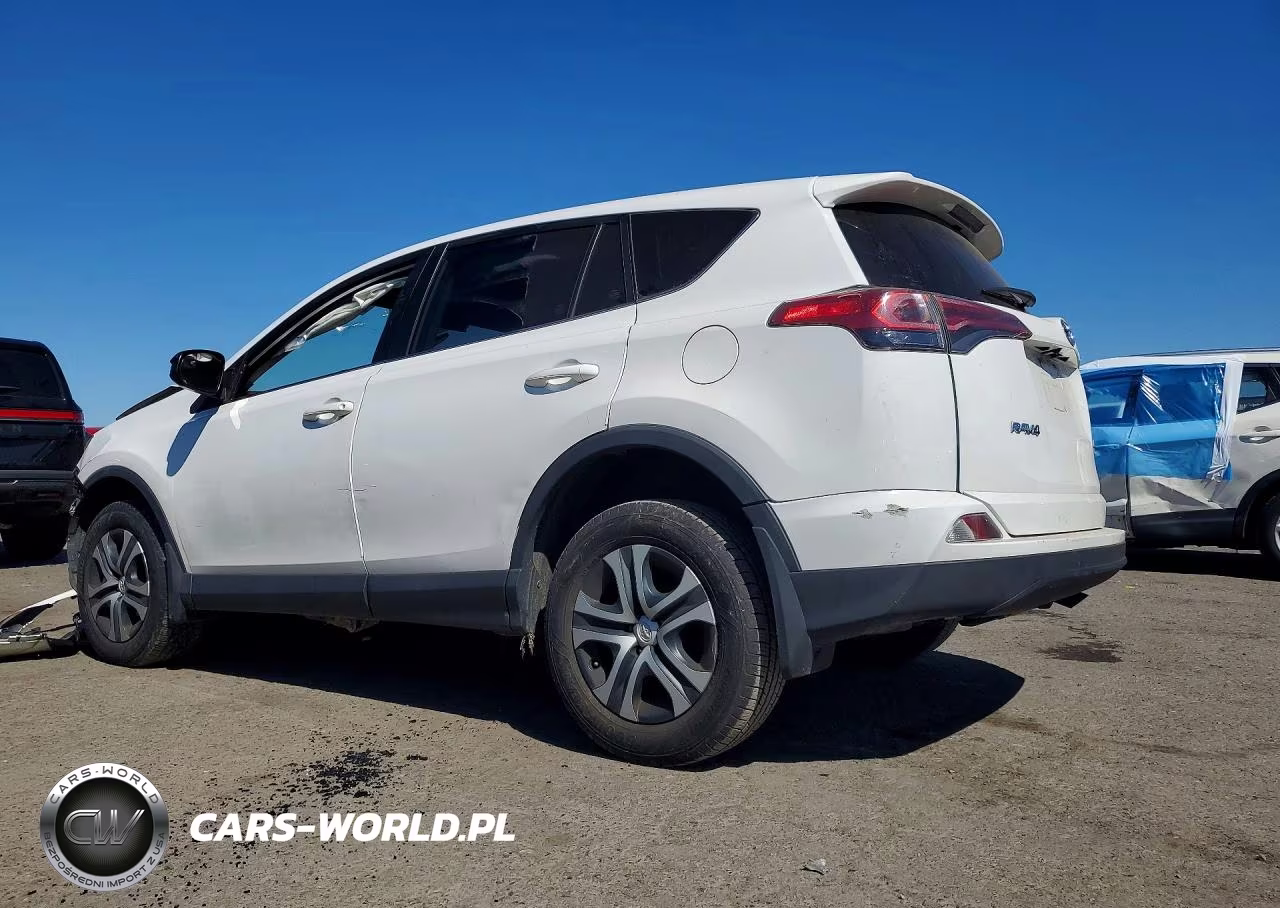 2018 Toyota Rav4 Le VIN:JTMBFREV6JJ244182 - 2