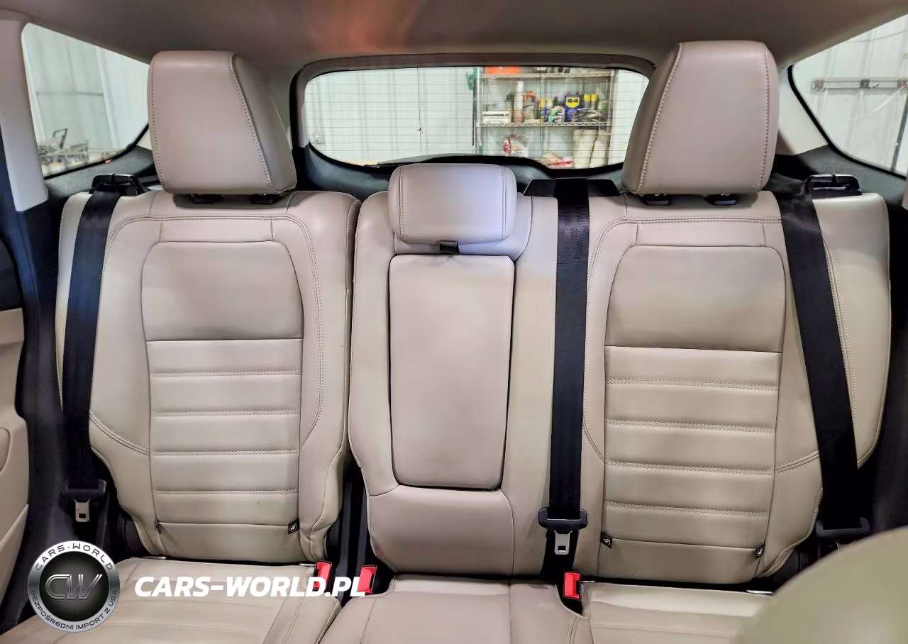 2019 Ford Escape Titanium VIN:1FMCU9J99KUA73488 - 10