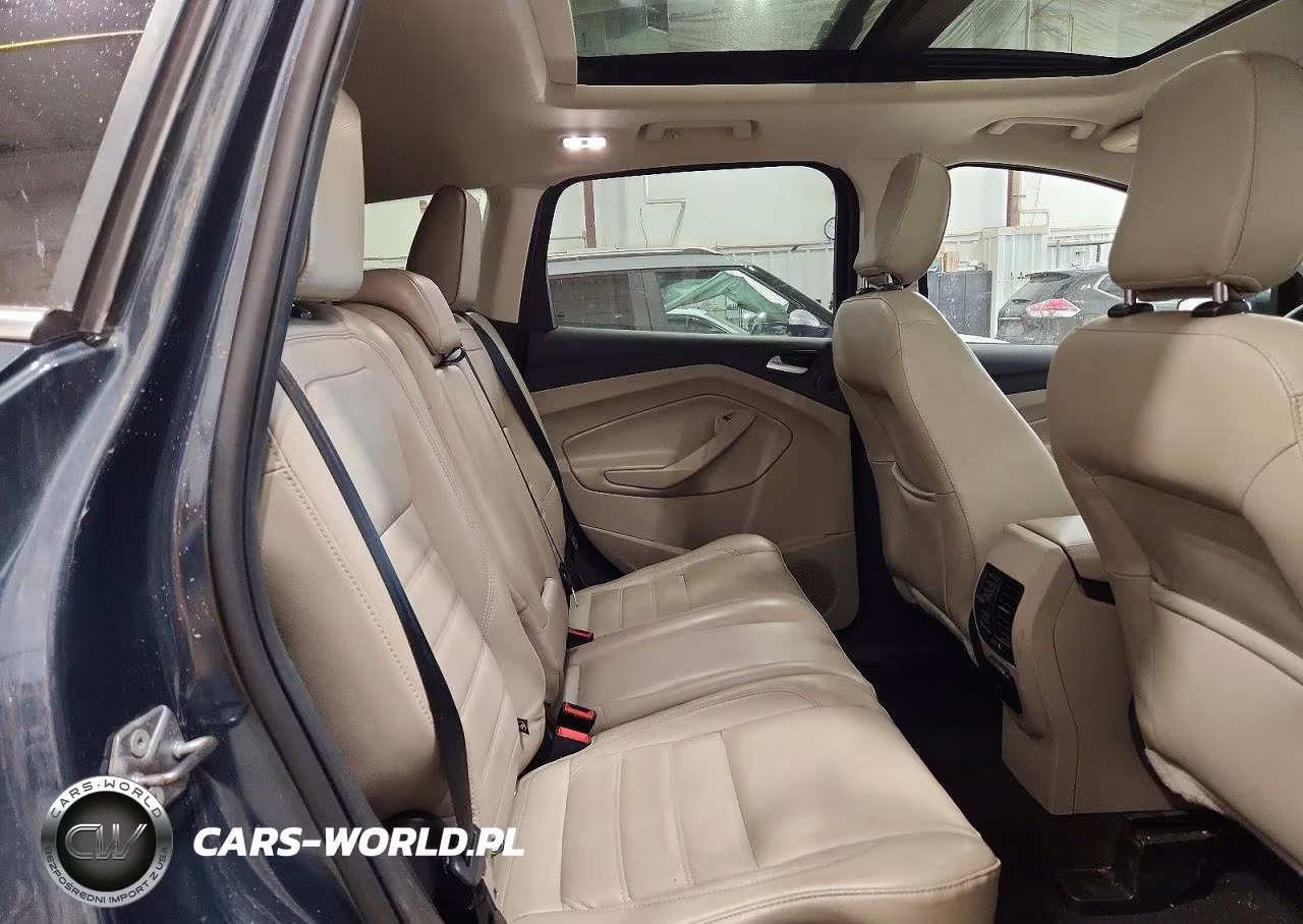 2019 Ford Escape Titanium VIN:1FMCU9J99KUA73488 - 11