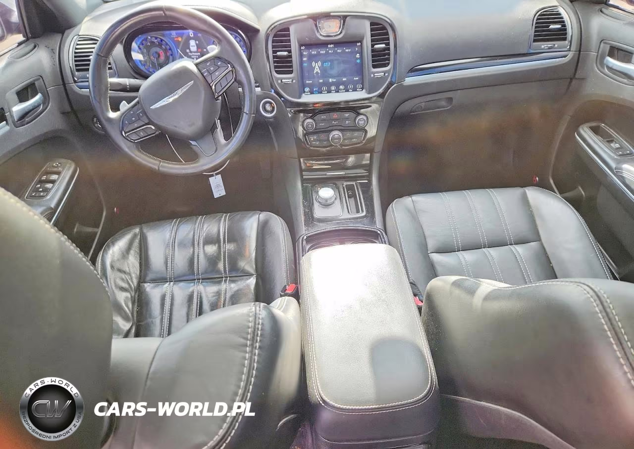 2018 Chrysler 300 S VIN:2C3CCABG0JH274580 - 8