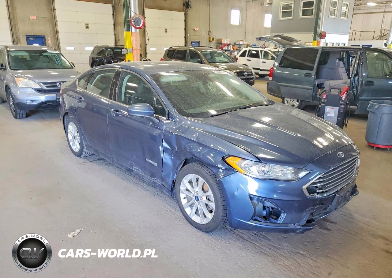 2019 Ford Fusion Se VIN:3FA6P0LU1KR134058 - 4