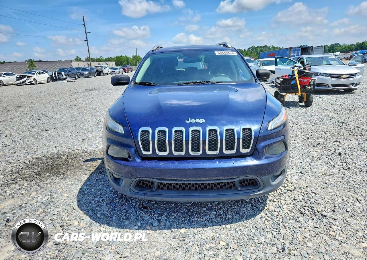 2015 Jeep Cherokee Latitude VIN:1C4PJLCS2FW553815 - 5