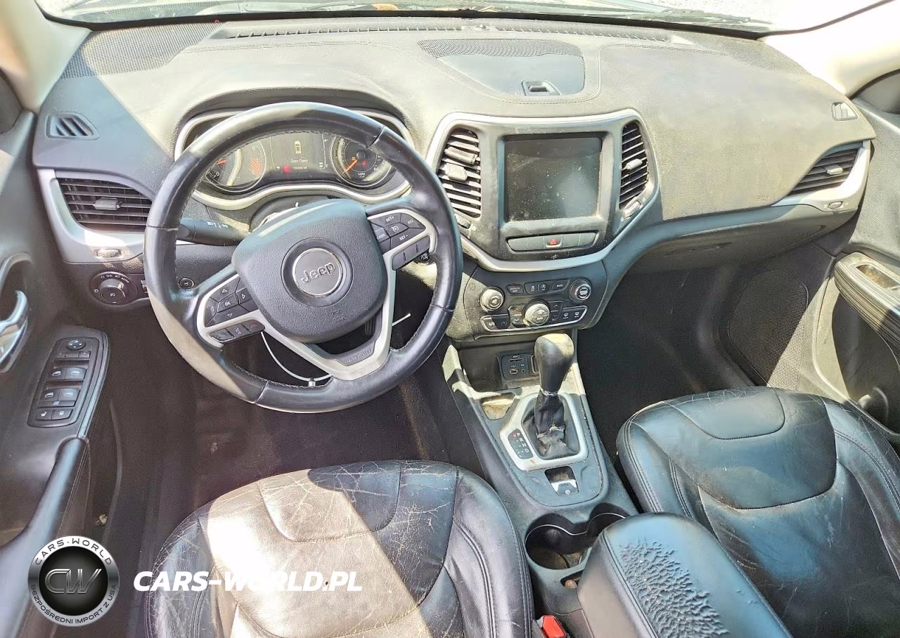 2015 Jeep Cherokee Latitude VIN:1C4PJLCS2FW553815 - 8