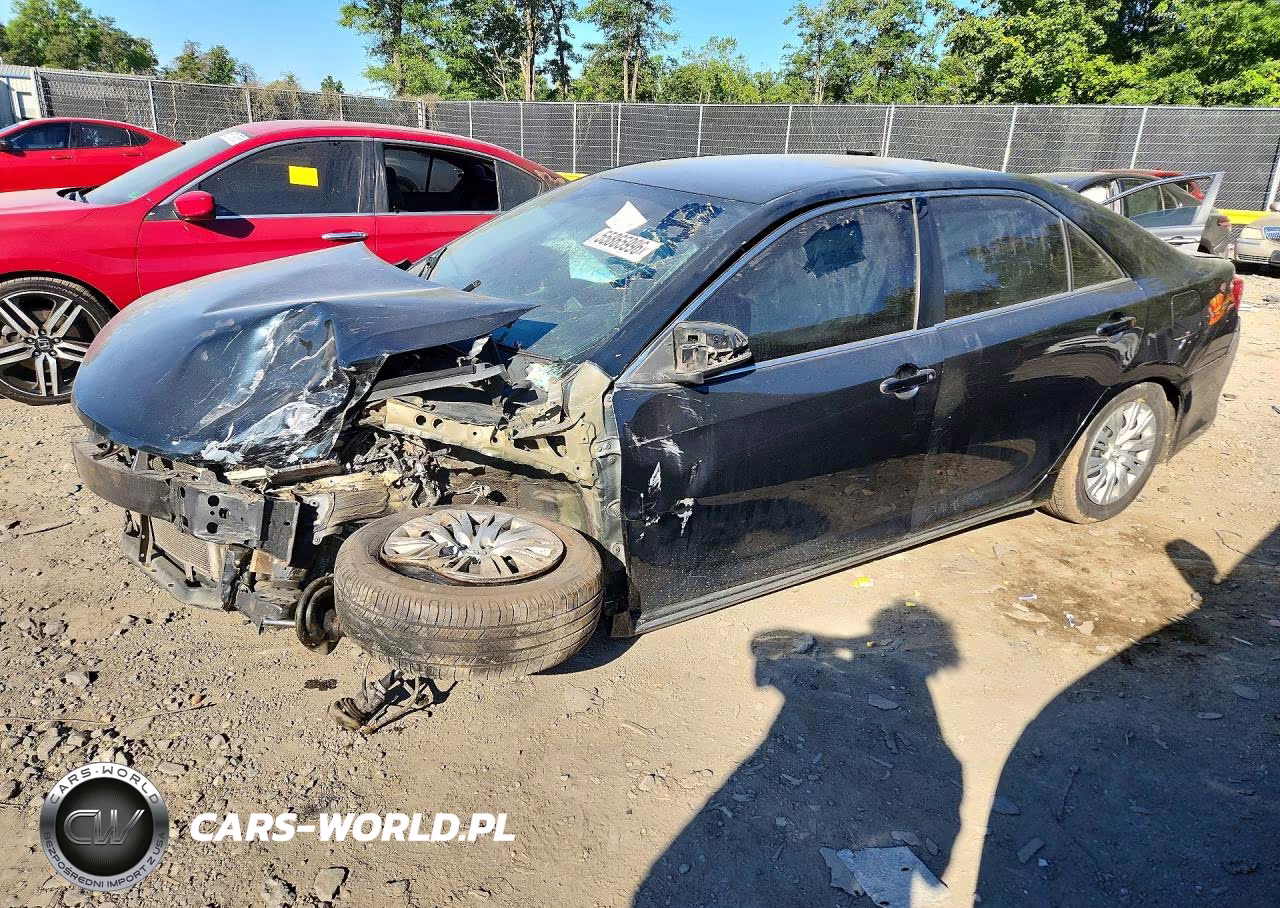 2013 Toyota Camry – zdjęcie 1 z 12