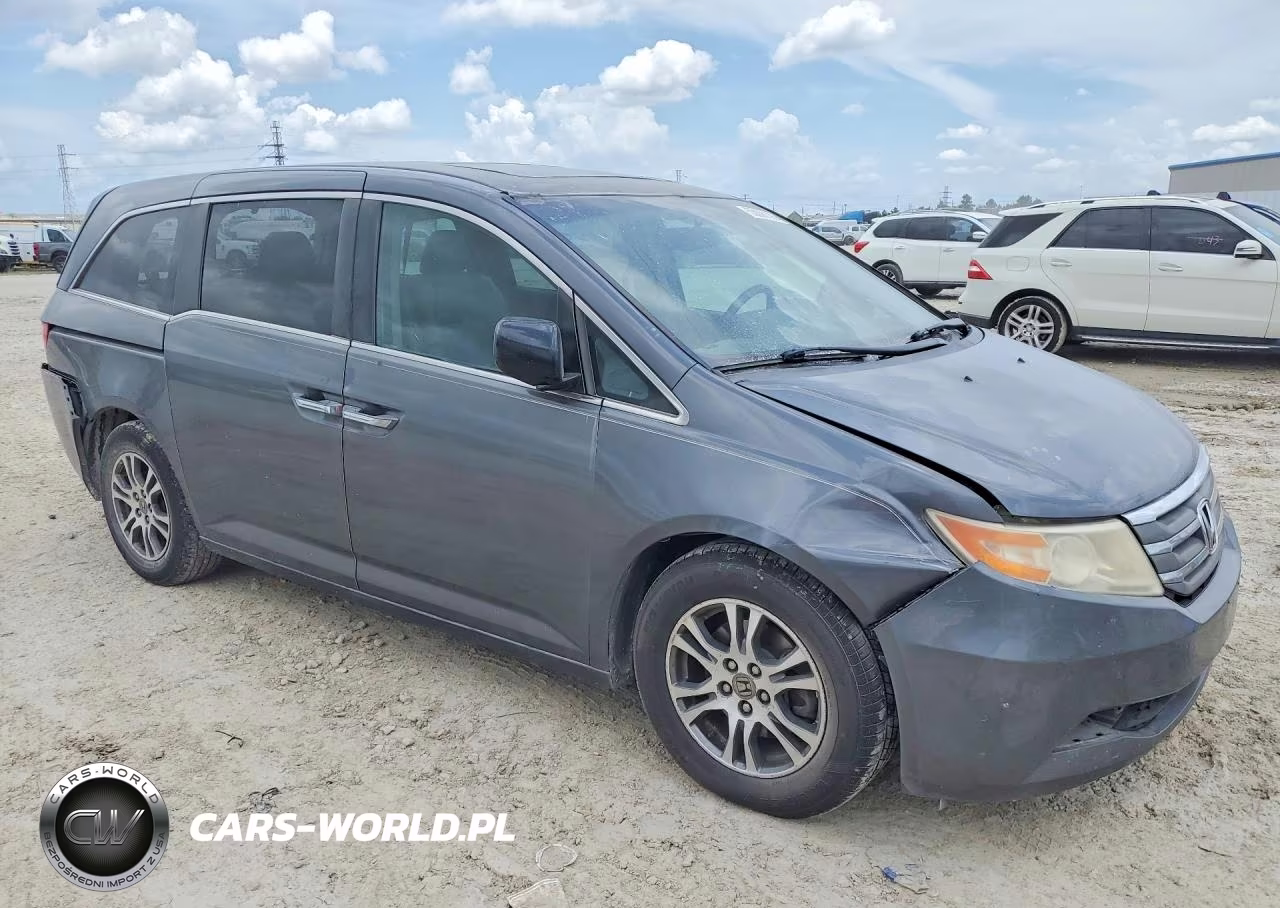 2013 Honda Odyssey Exl VIN:5FNRL5H69DB063996 - 4