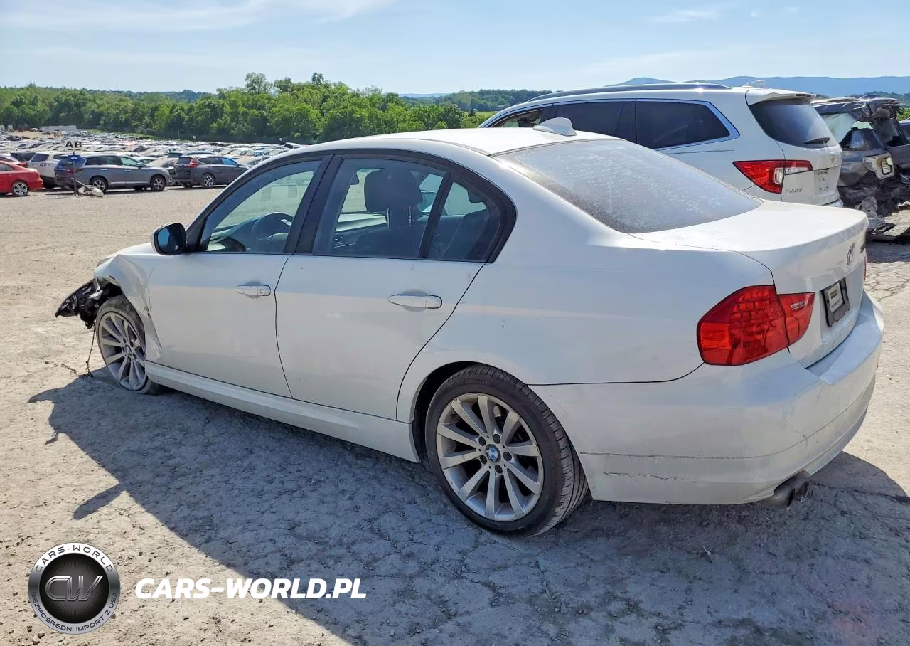 BMW 328 XI SUL VIN:WBAPK535X9A512804 - 2