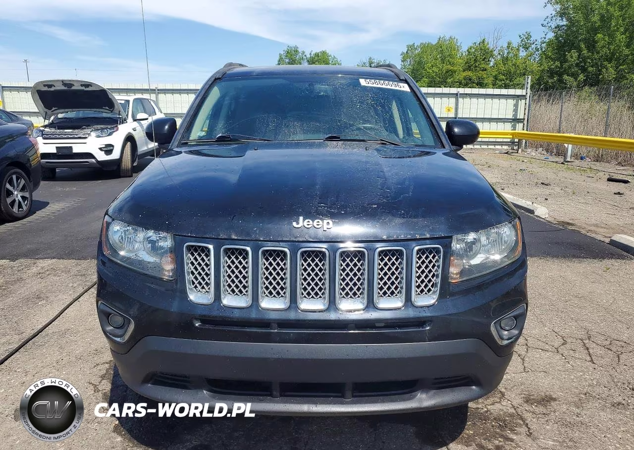 2017 Jeep Compass Latitude VIN:1C4NJCEA9HD102195 - 5