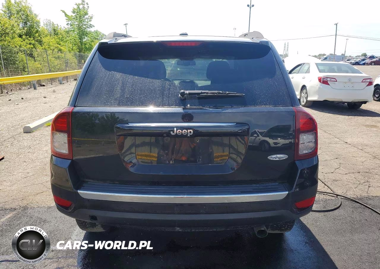 2017 Jeep Compass Latitude VIN:1C4NJCEA9HD102195 - 6