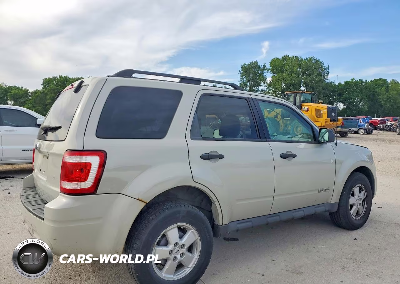 2008 Ford Escape Xlt VIN:1FMCU03Z98KE69689 - 3
