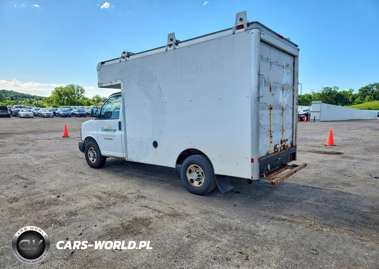 2009 Chevrolet Express Box Truck VIN:1GBHG31K091180205 - 2