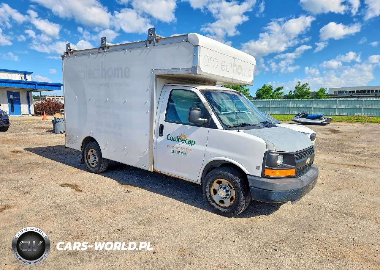 2009 Chevrolet Express Box Truck VIN:1GBHG31K091180205 - 4