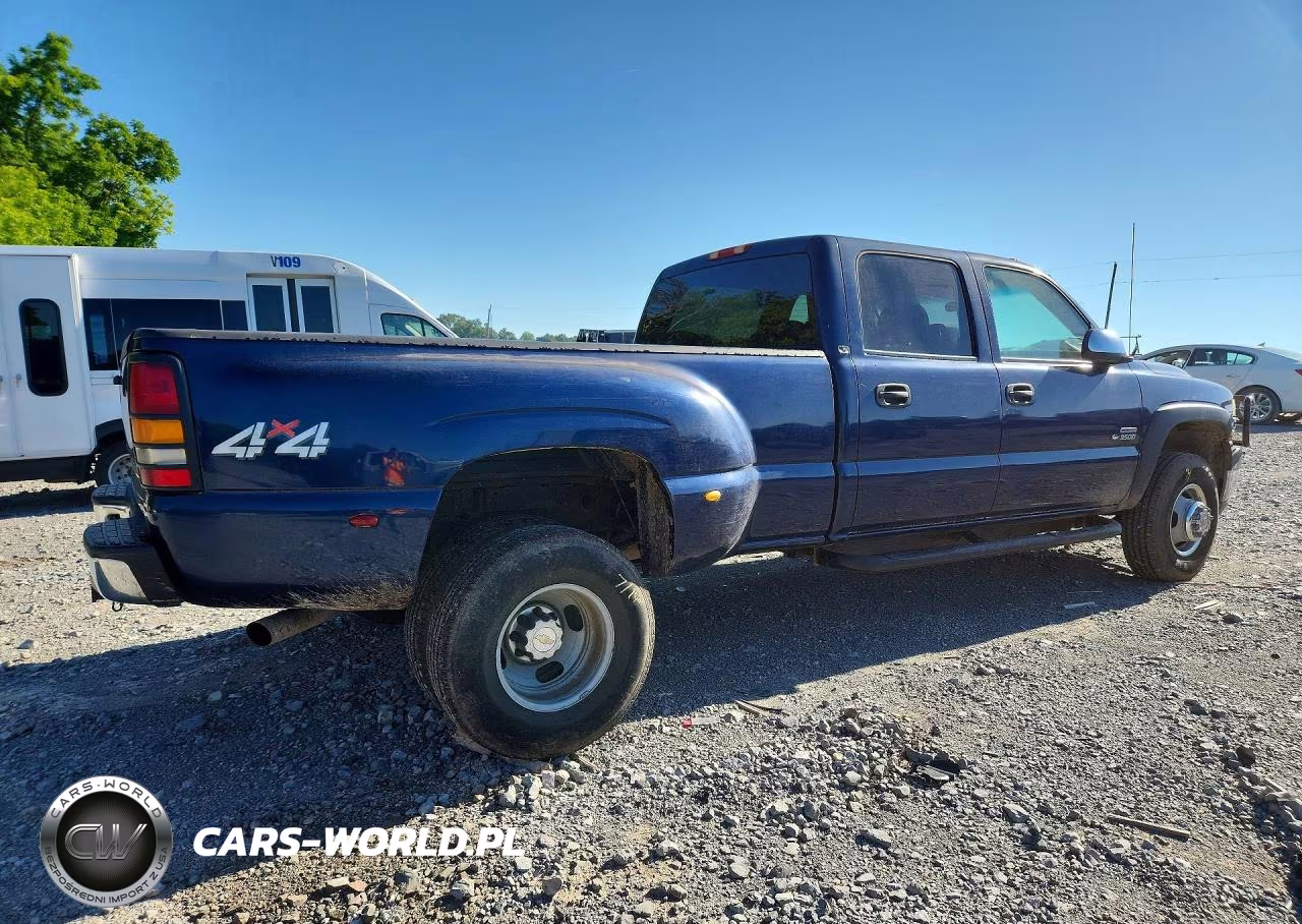 2002 Chevrolet Silverado K3500 VIN:1GCJK33192F121954 - 3