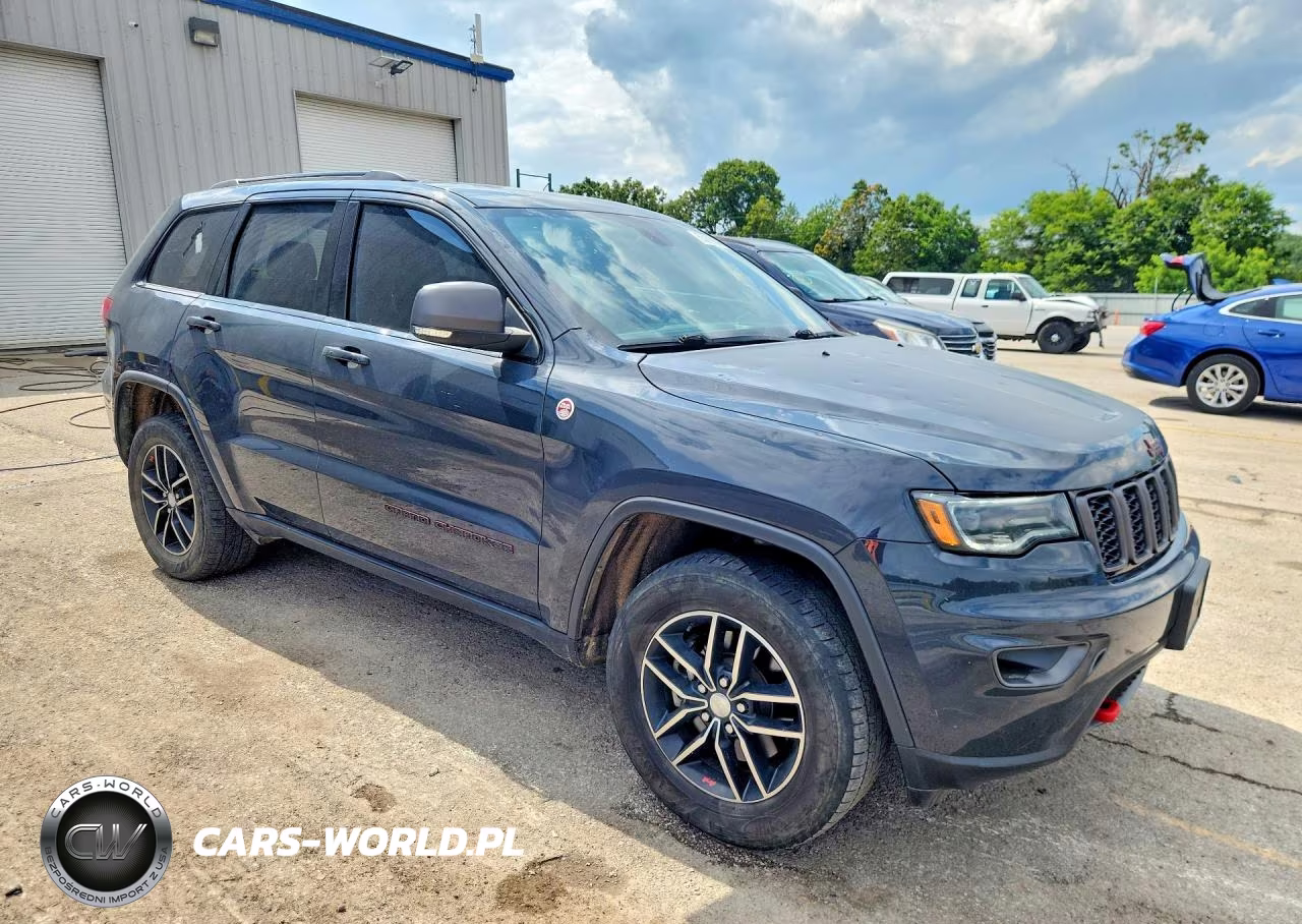 2018 Jeep Grand Cherokee Trailhawk VIN:1C4RJFLM1JC374557 - 4