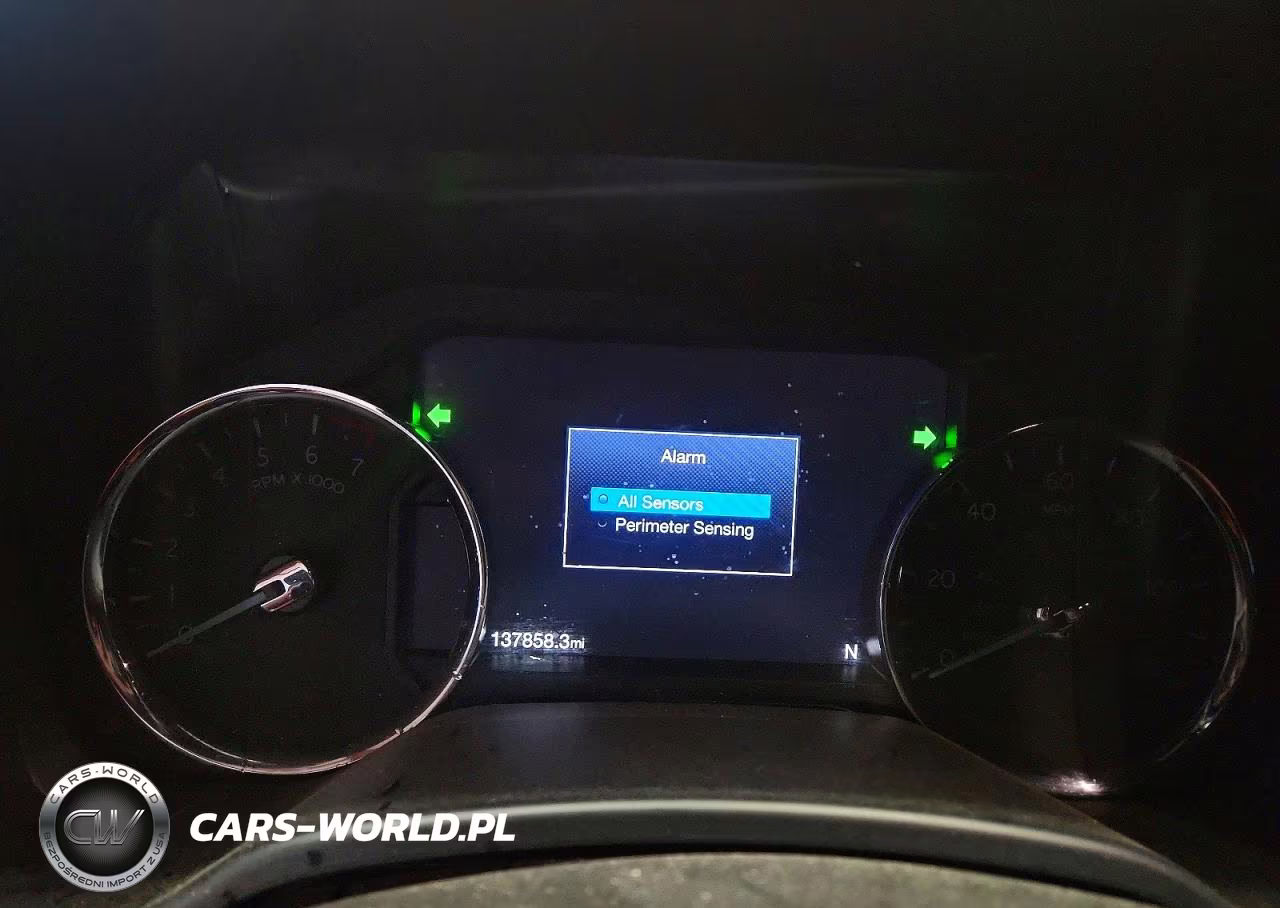 2019 Ford Expedition Limited VIN:1FMJU2AT0KEA80754 - 9