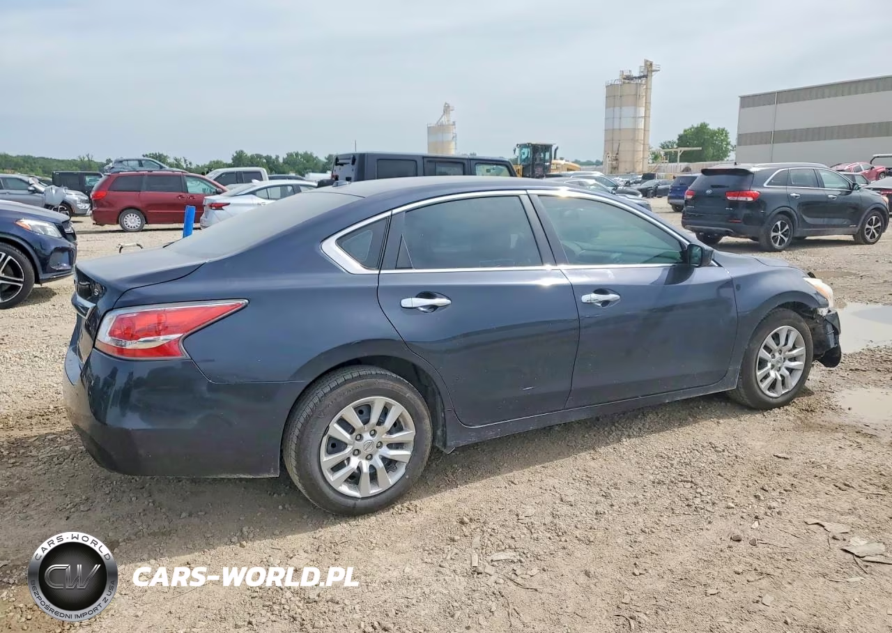 2015 Nissan Altima 2.5 S VIN:1N4AL3AP2FC430666 - 3