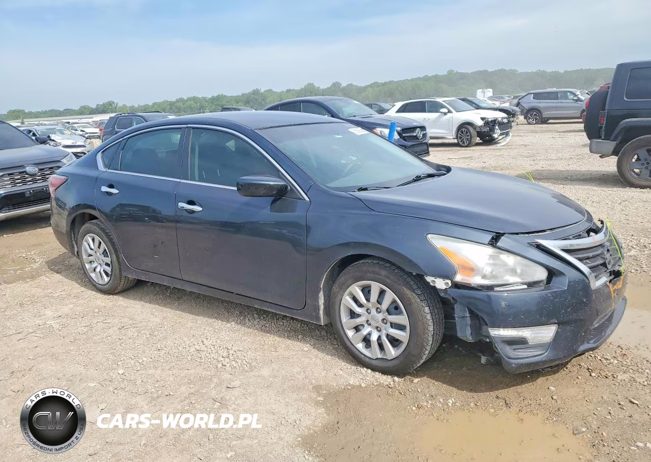 2015 Nissan Altima 2.5 S VIN:1N4AL3AP2FC430666 - 4