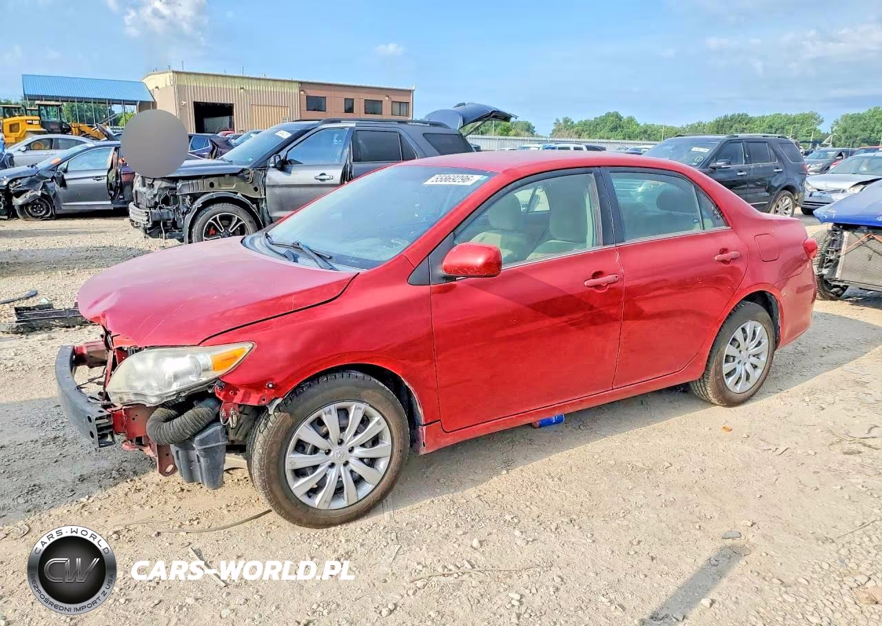 2013 Toyota Corolla Le – zdjęcie 1 z 12