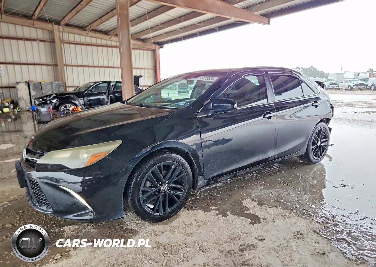 2015 Toyota Camry Se – zdjęcie 1 z 12