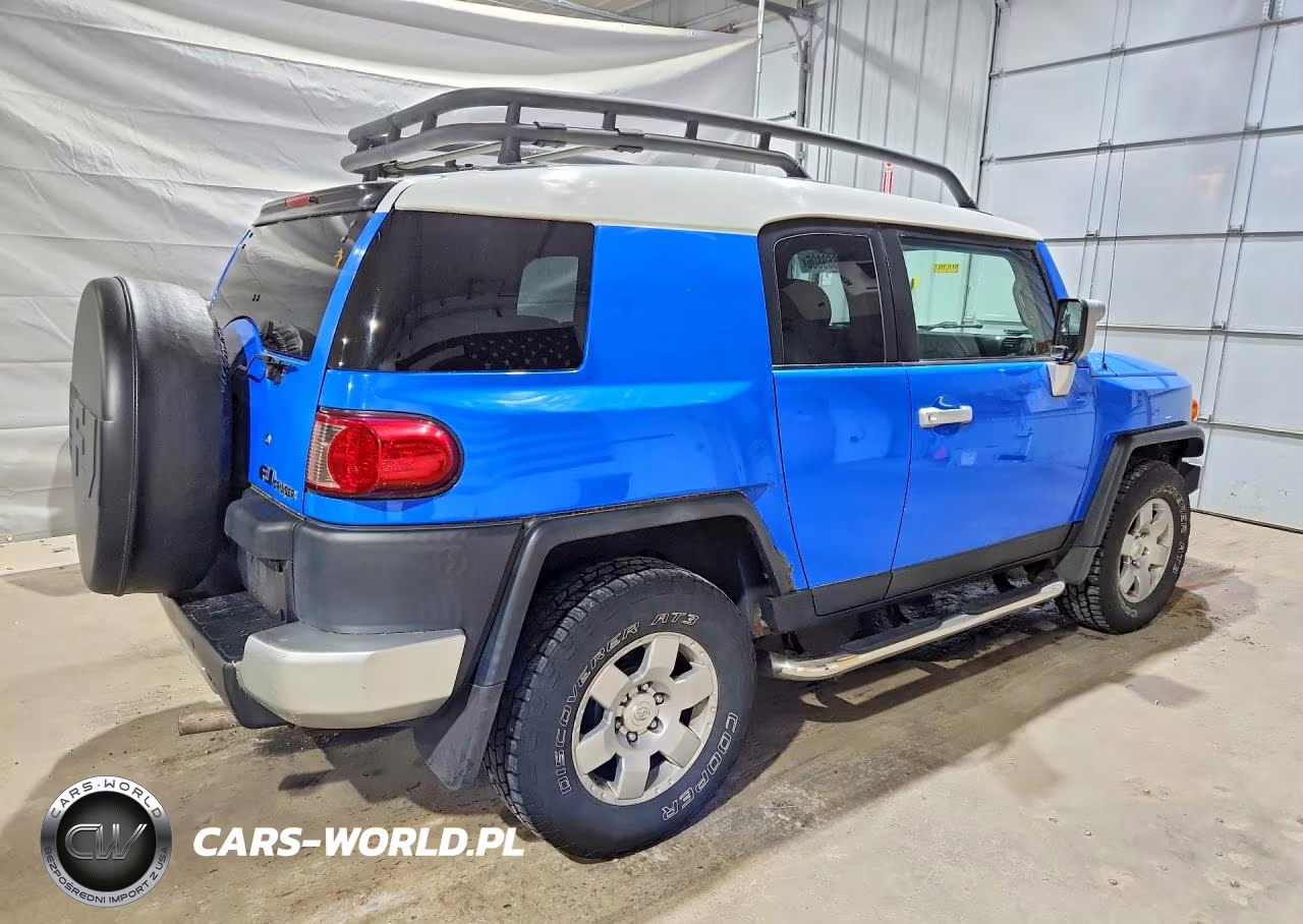 2007 Toyota Fj Cruiser Base VIN:JTEBU11F470008453 - 3