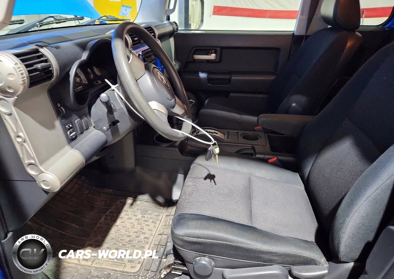 2007 Toyota Fj Cruiser Base VIN:JTEBU11F470008453 - 7
