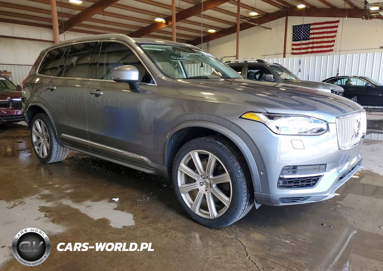 2017 Volvo Xc90 T8 VIN:YV4BC0PL8H1114542 - 4