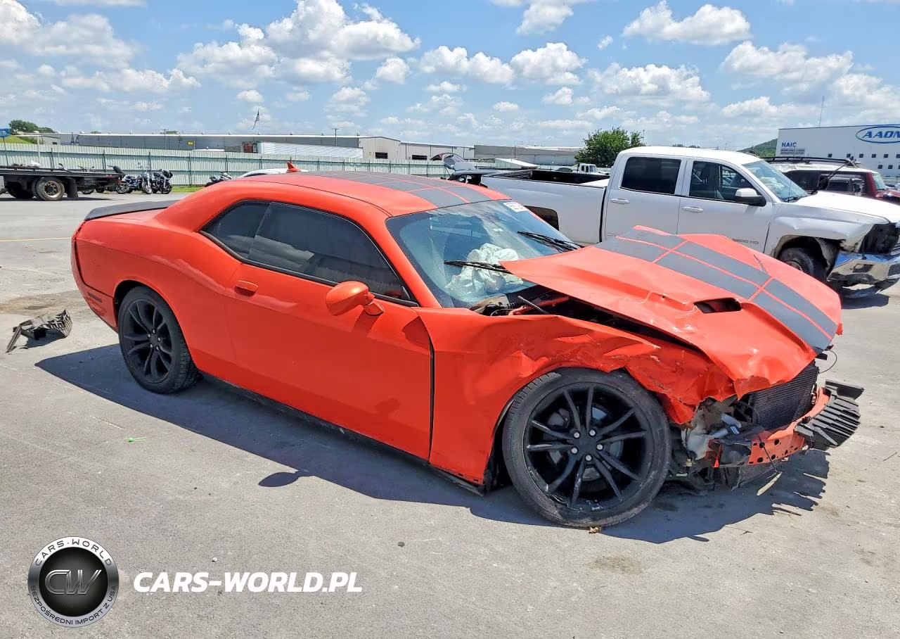 2016 Dodge Challenger Sxt VIN:2C3CDZAG5GH345343 - 4