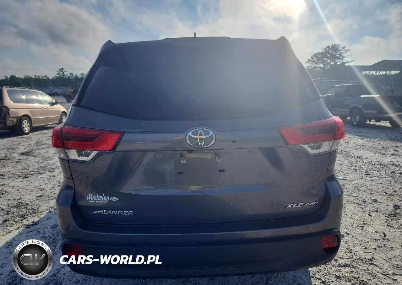 2018 Toyota Highlander Xle VIN:5TDJZRFH5JS525064 - 6