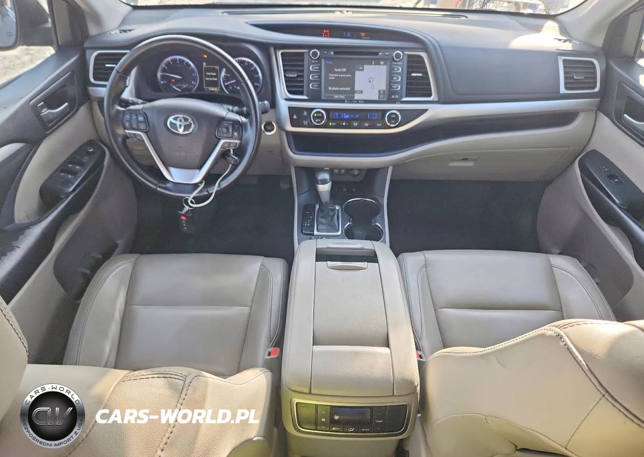 2018 Toyota Highlander Xle VIN:5TDJZRFH5JS525064 - 8