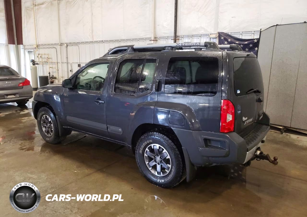 2015 Nissan Xterra Pro-4X VIN:5N1AN0NW9FN662122 - 2
