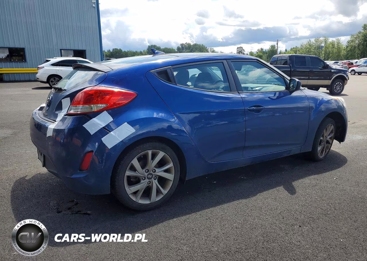 2016 Hyundai Veloster Base VIN:KMHTC6AD4GU274325 - 3