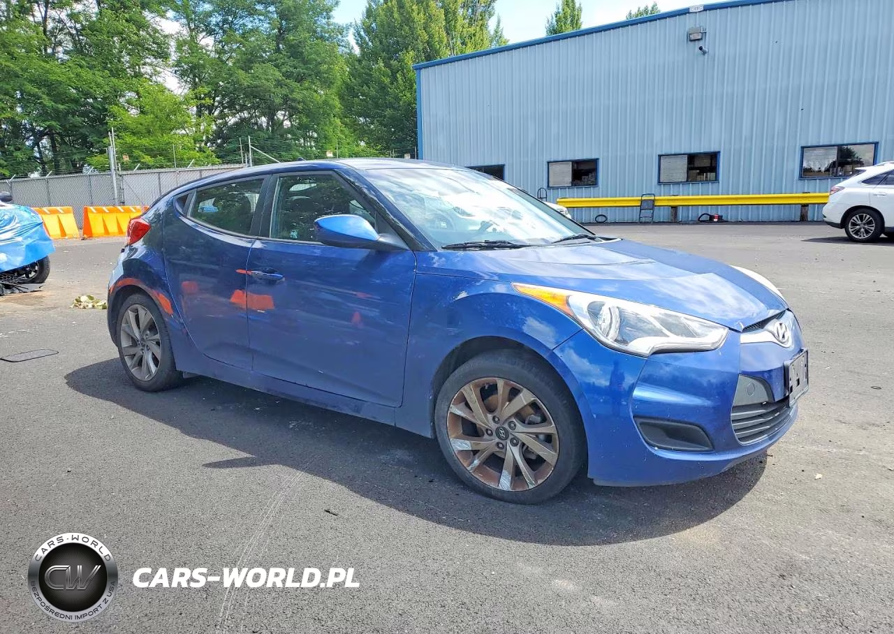 2016 Hyundai Veloster Base VIN:KMHTC6AD4GU274325 - 4
