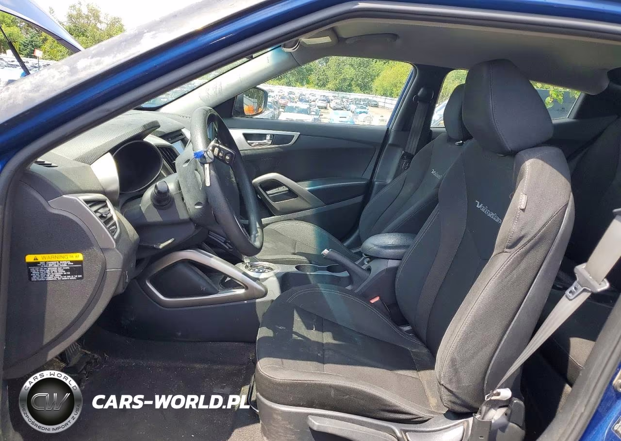 2016 Hyundai Veloster Base VIN:KMHTC6AD4GU274325 - 7