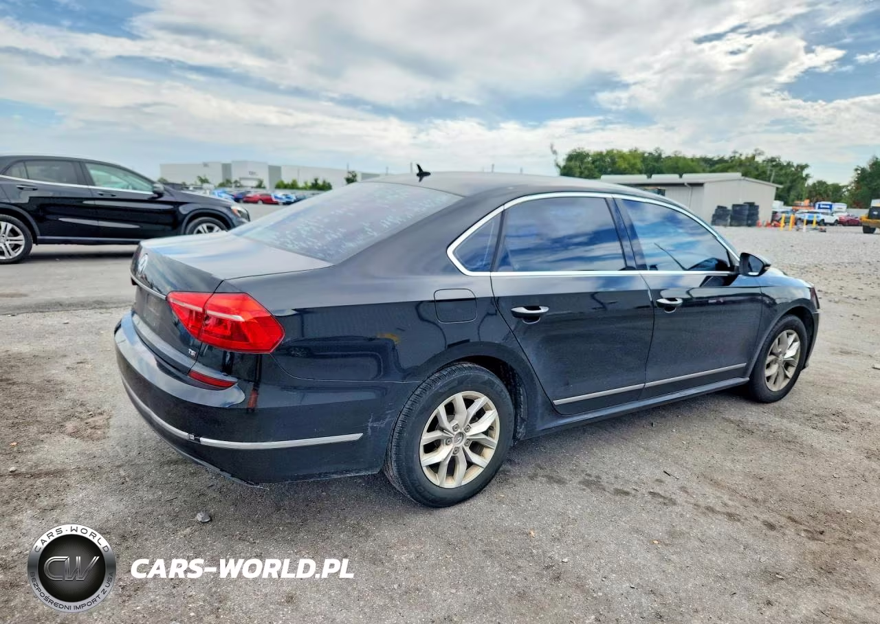 2016 Volkswagen Passat S VIN:1VWAS7A36GC023689 - 3