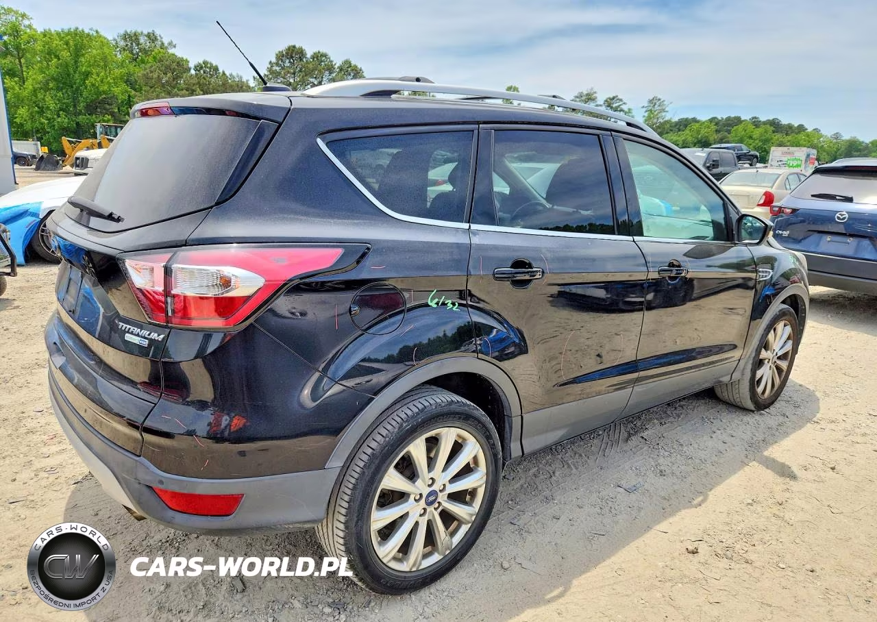 2017 Ford Escape Titanium VIN:1FMCU9JD4HUC44449 - 3