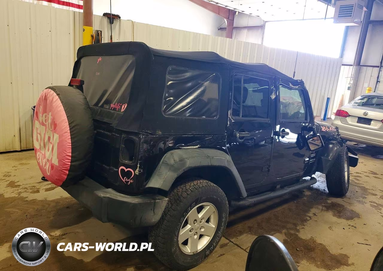 2018 Jeep Wrangler Unlimited Sport VIN:1C4BJWDG0JL859623 - 3