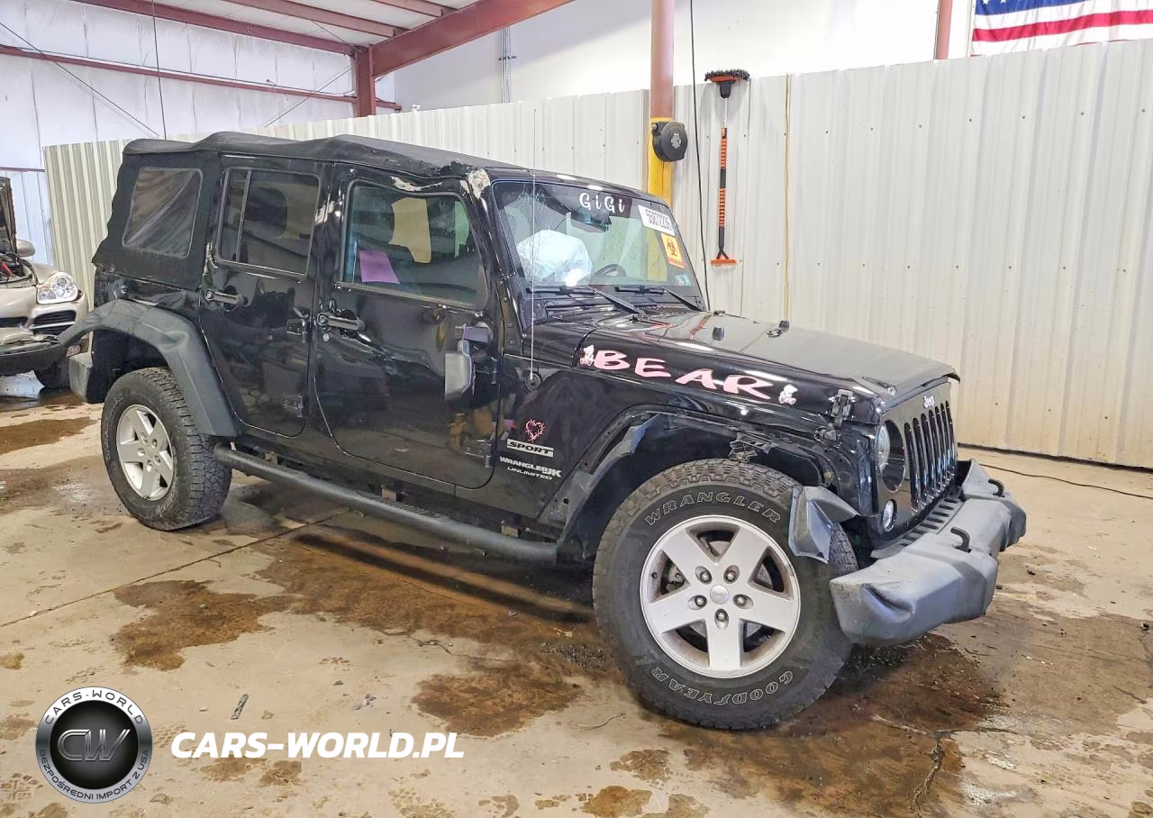 2018 Jeep Wrangler Unlimited Sport VIN:1C4BJWDG0JL859623 - 4