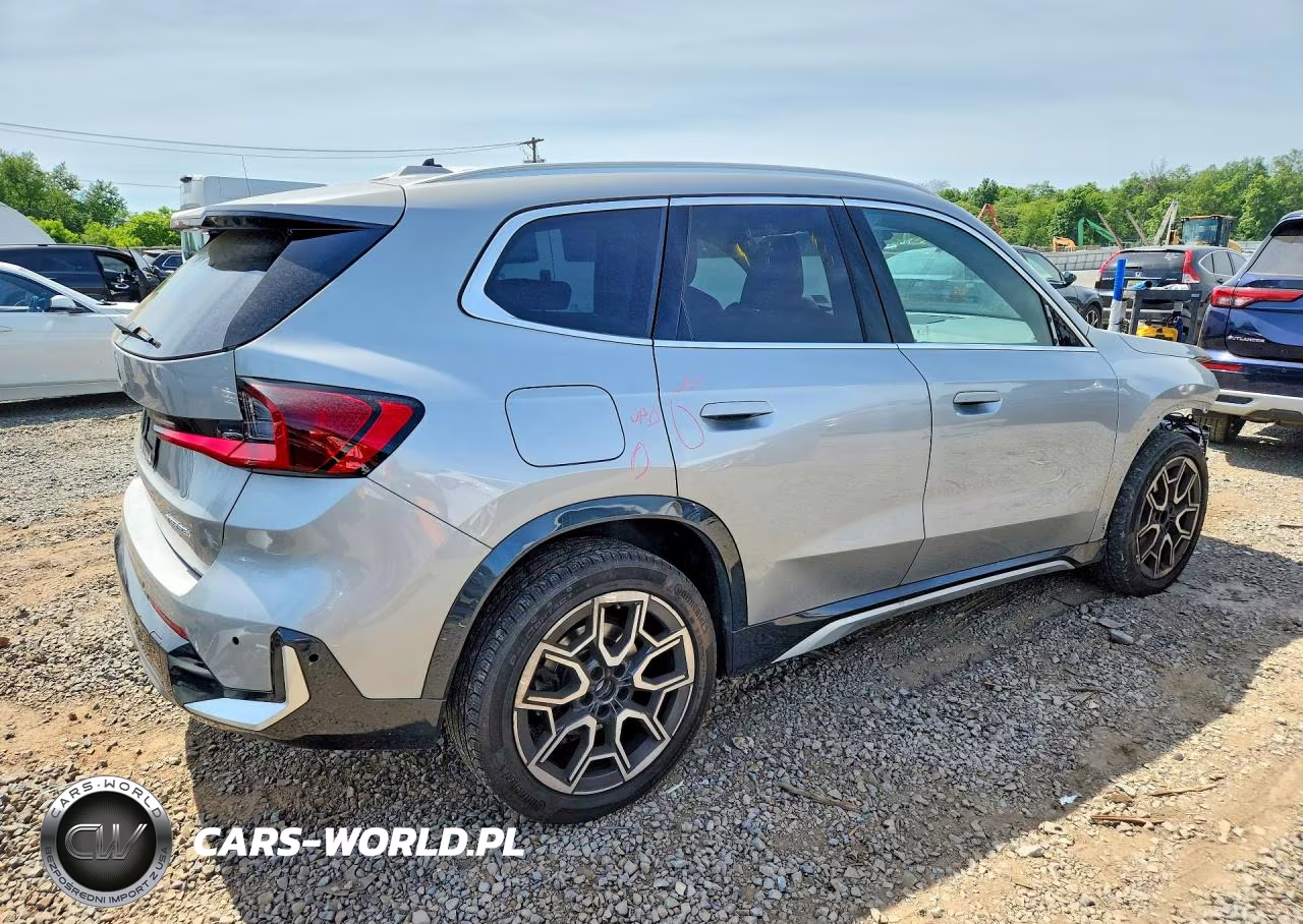 2023 BMW X1 xDrive28I VIN:WBX73EF0XP5X75416 - 3
