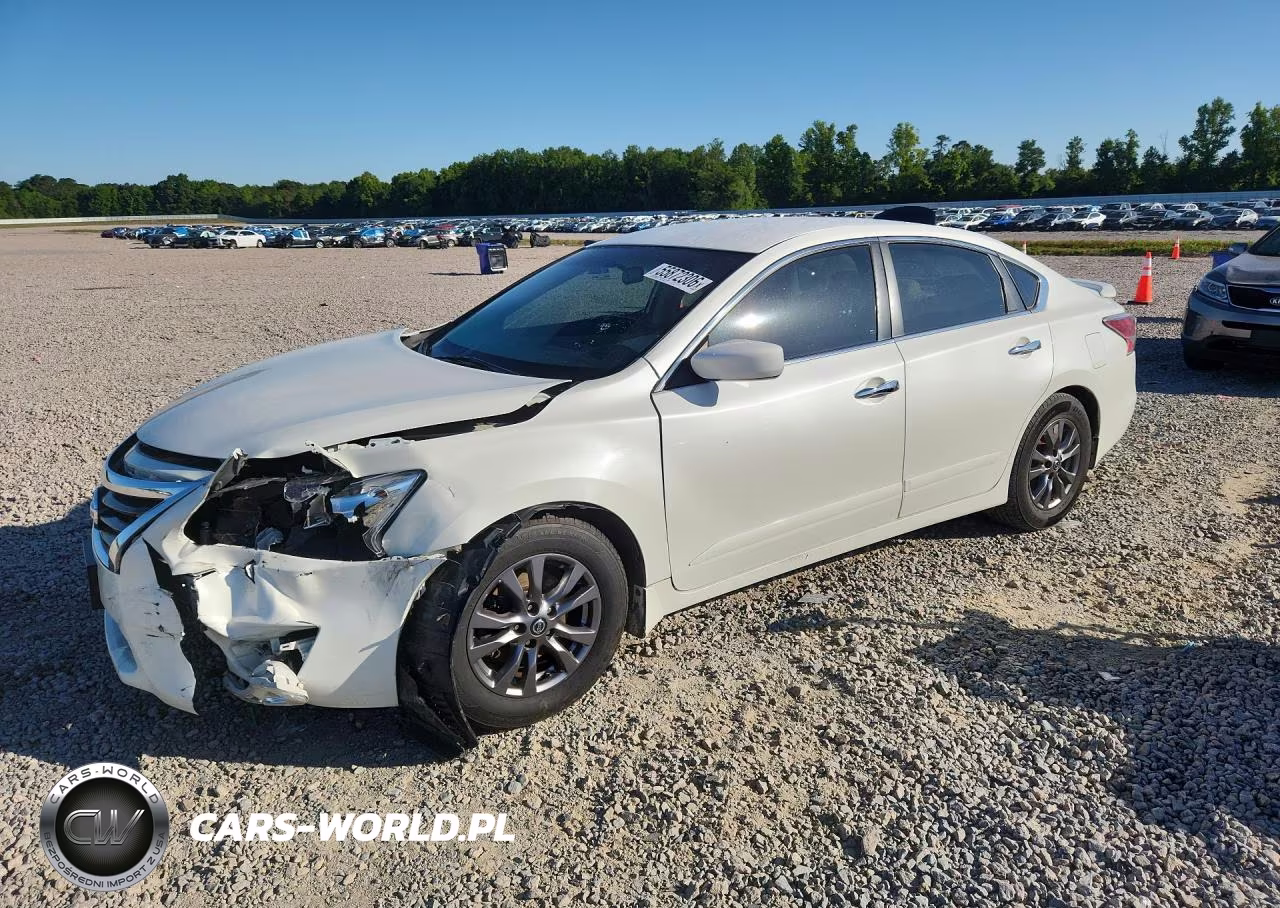 2015 Nissan Altima 2.5 S – zdjęcie 1 z 12
