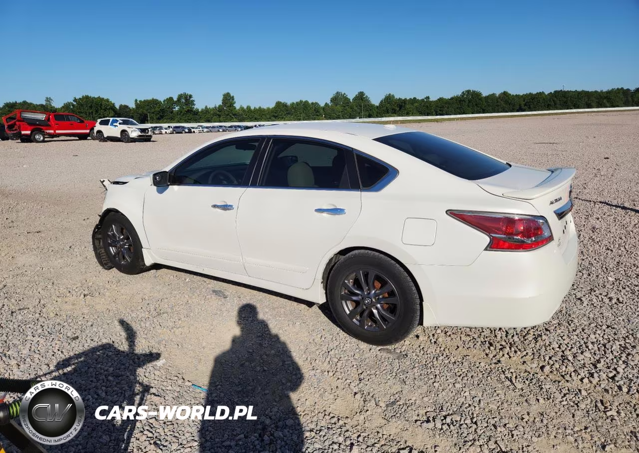 2015 Nissan Altima 2.5 S VIN:1N4AL3AP4FN899052 - 2