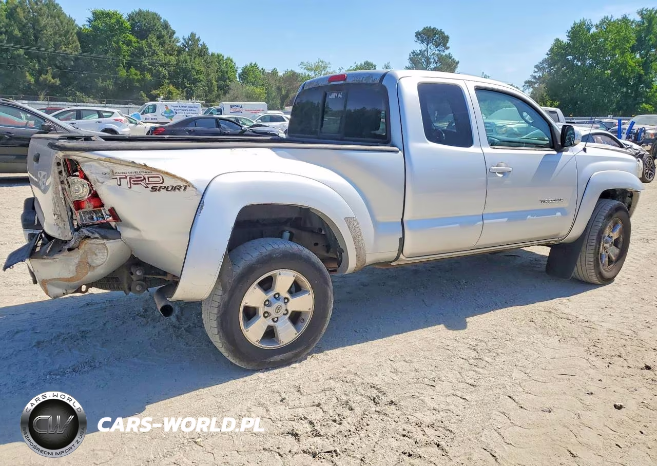 2013 Toyota Tacoma V6 VIN:5TFUU4EN8DX048831 - 3