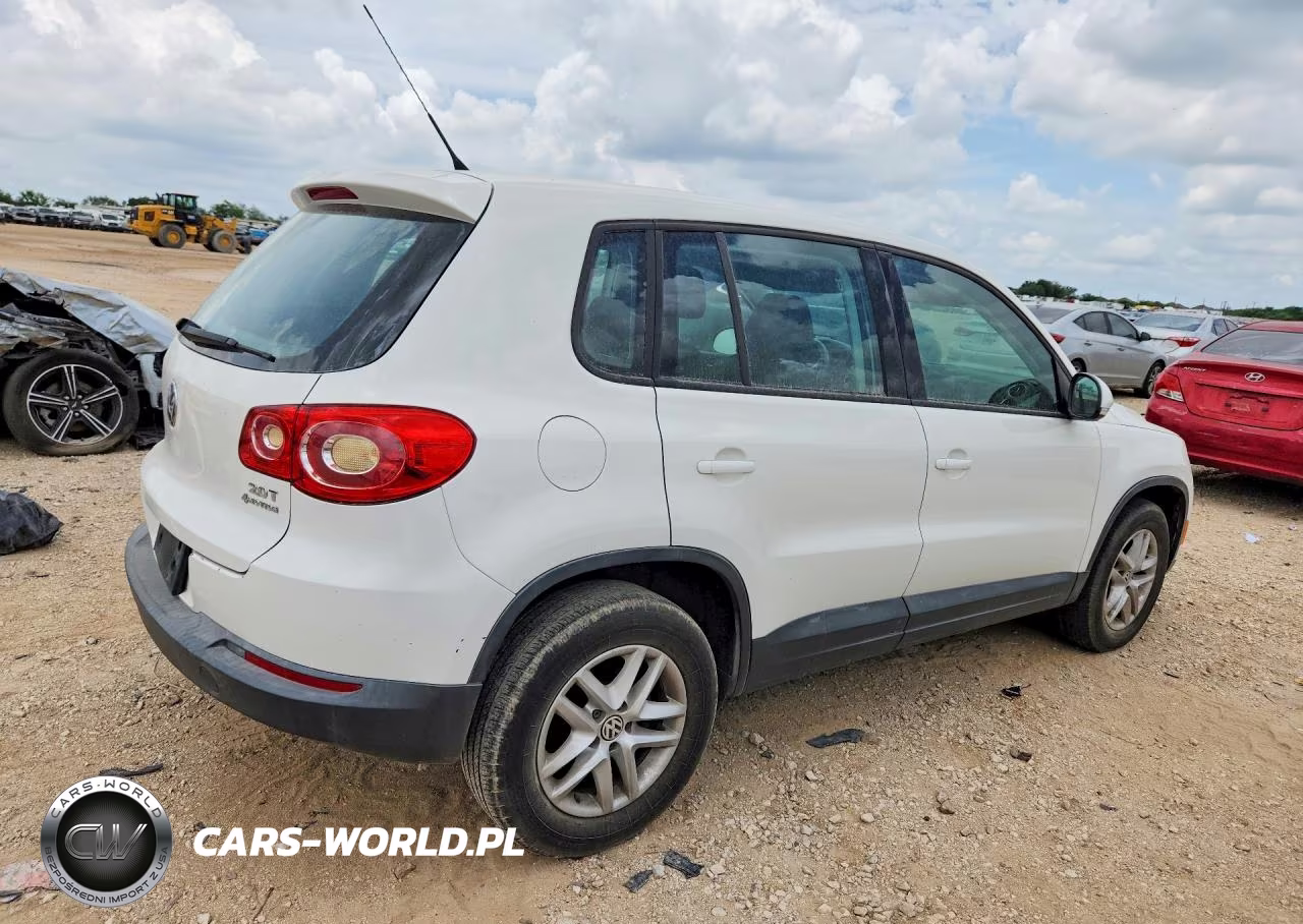2011 Volkswagen Tiguan S VIN:WVGBV7AX3BW510370 - 3