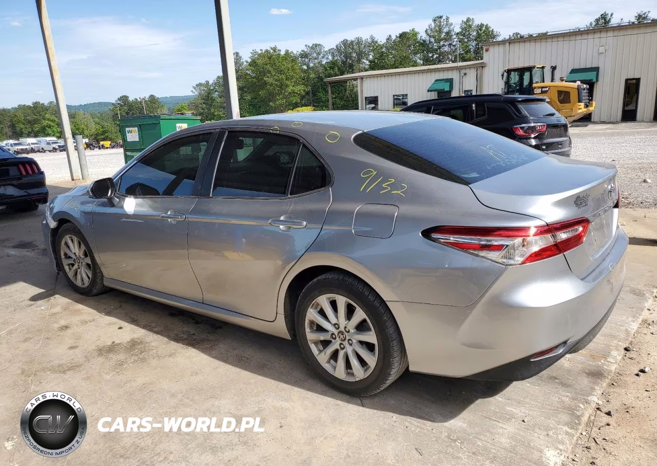 2018 Toyota Camry L VIN:4T1B11HK3JU644910 - 2