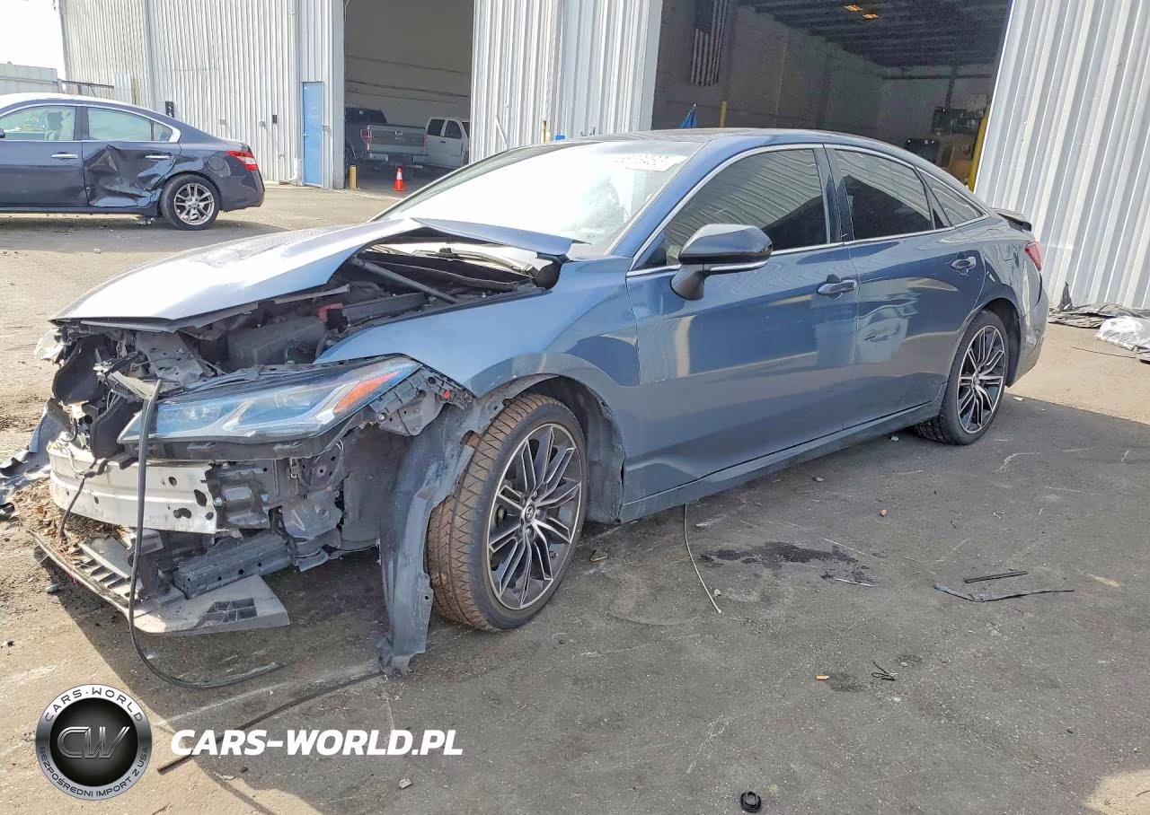 2019 Toyota Avalon Touring – zdjęcie 1 z 13
