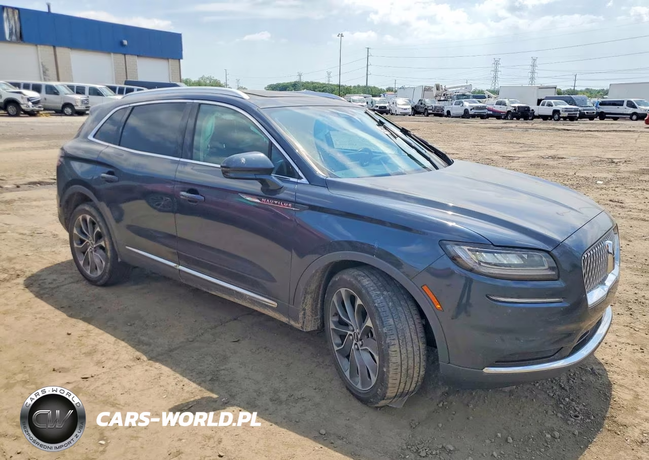 2021 Lincoln Nautilus Reserve VIN:2LMPJ8K97MBL18353 - 4