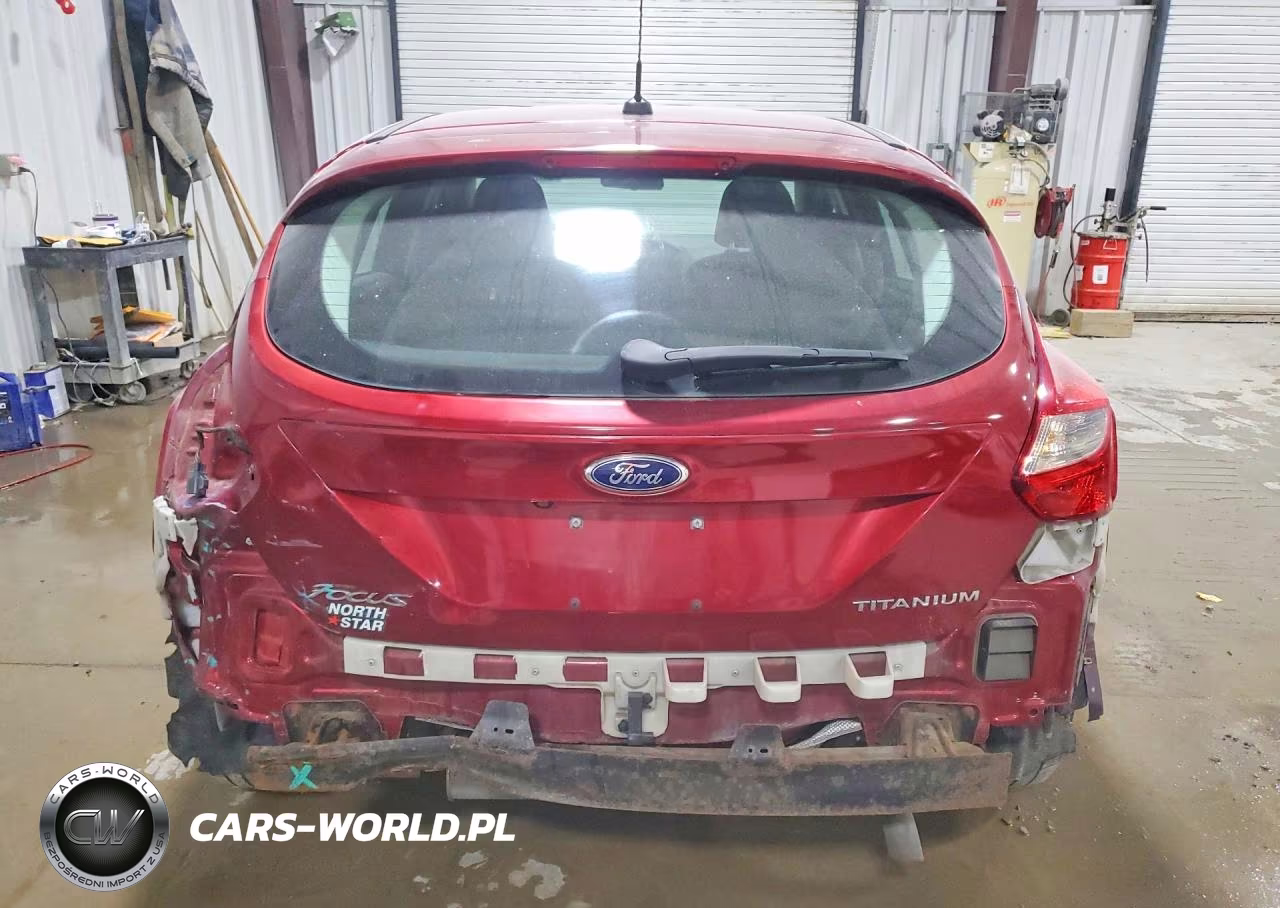 2014 Ford Focus Titanium VIN:1FADP3N22EL403983 - 6