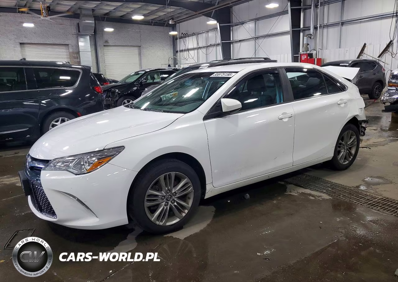 2016 Toyota Camry Se – zdjęcie 1 z 13