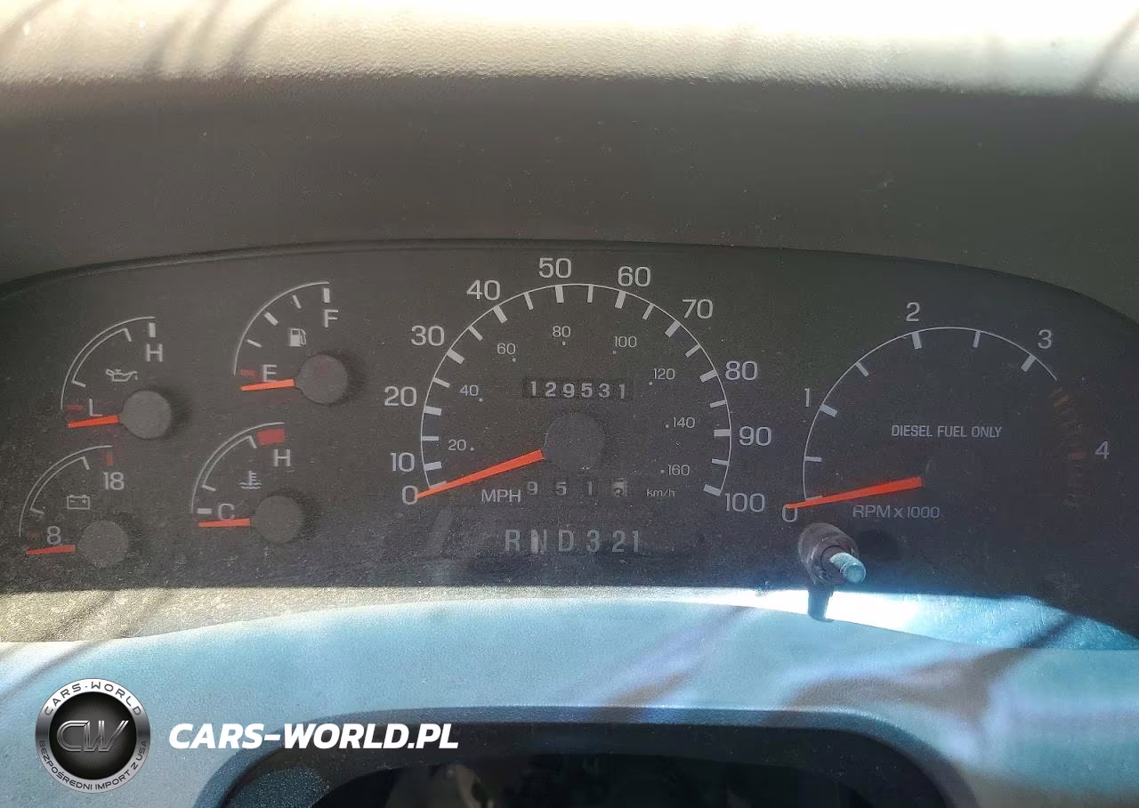 2000 Ford F650 Super Duty VIN:3FEWW65A6YMA01313 - 8
