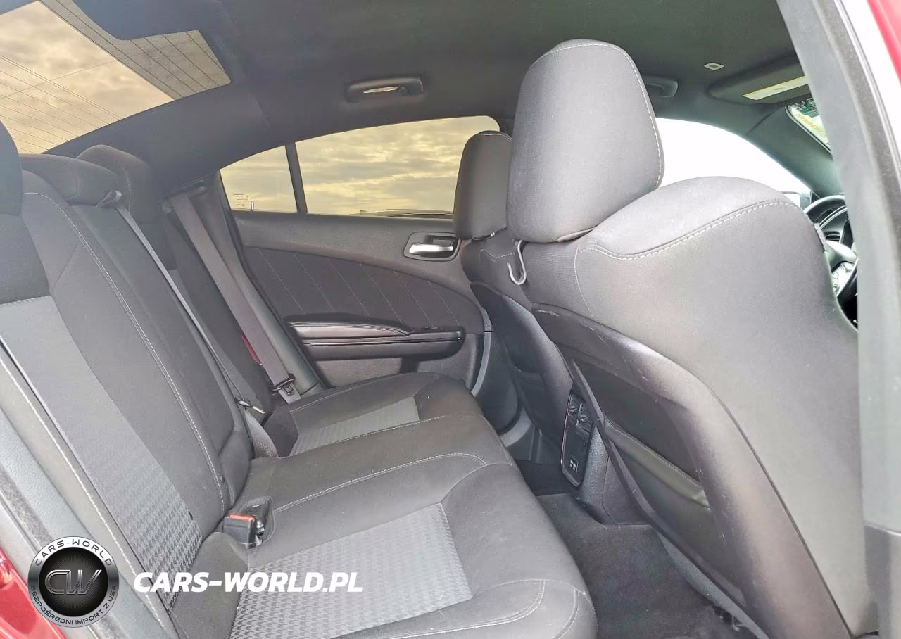 2019 Dodge Charger Gt VIN:2C3CDXHG7KH737937 - 10