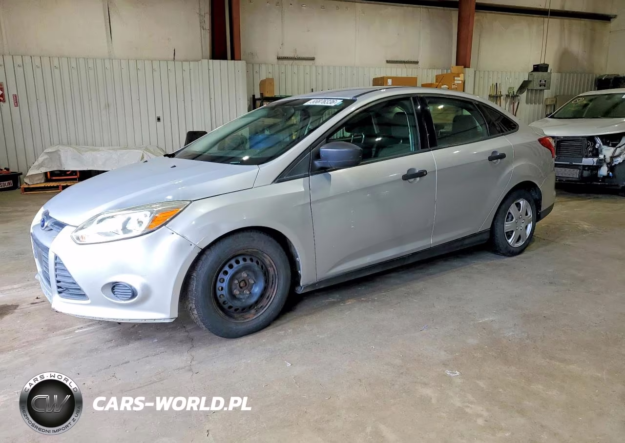 2014 Ford Focus S – zdjęcie 1 z 12