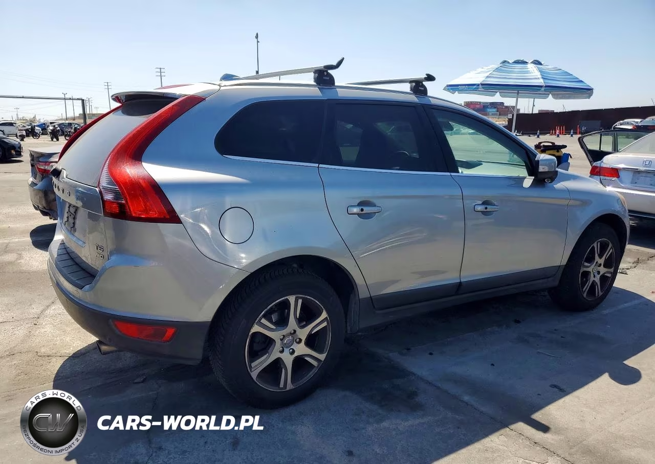 2011 Volvo Xc60 T6 VIN:YV4902DZ6B2145009 - 3